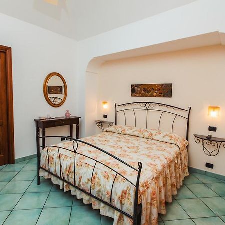 Roccia Fiorita Hotel Фуроре Екстериор снимка