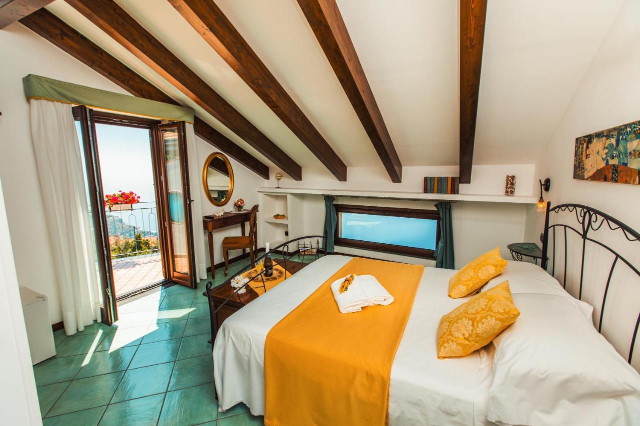 Roccia Fiorita Hotel Фуроре Екстериор снимка